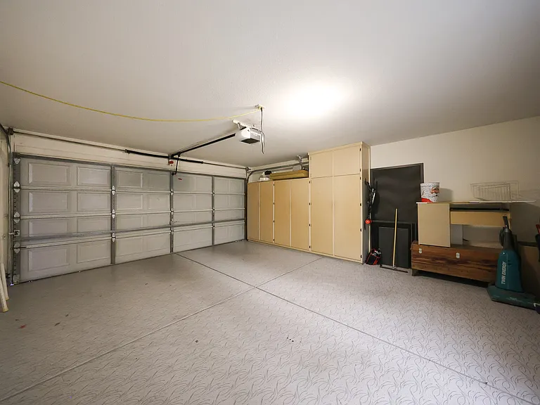 9445 W Taro Ln — Photo 32