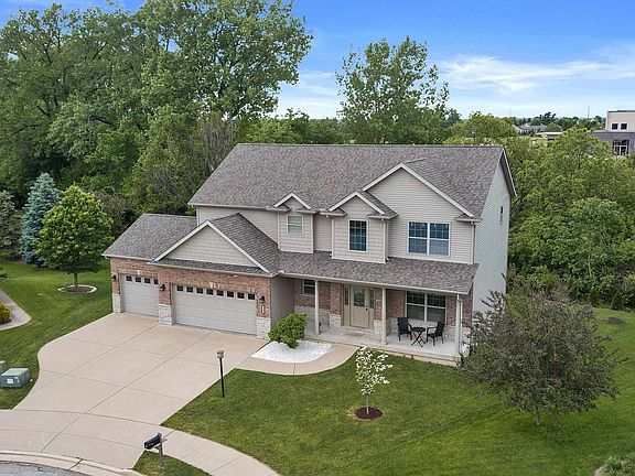 3rd image of 2221 W Gerald Ct