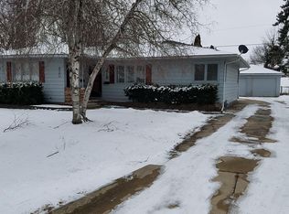 818 Wisner Dr, Waterloo, IA 50702