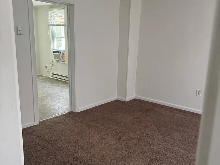 58 Elizabeth St #58 — Photo 16