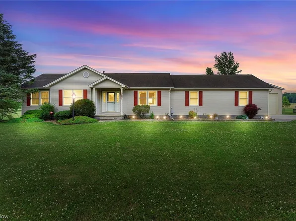 567 Johnson Plank Rd NE, Warren, OH 44481
