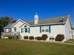 N7950 Morgan Rd, Gresham, WI 54128