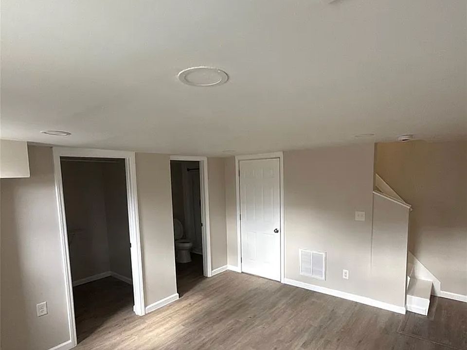 1st image of 13 Adams St NE