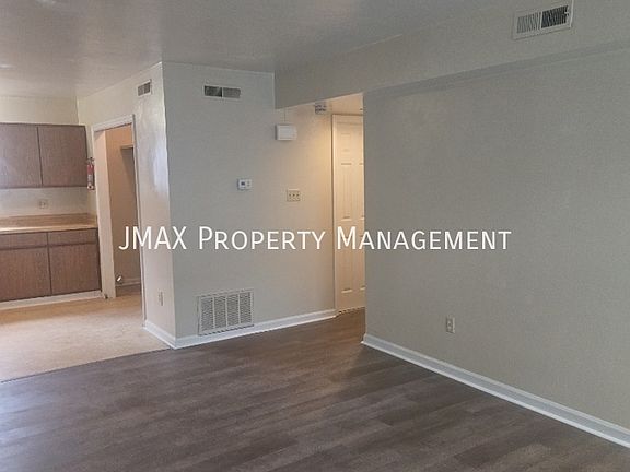 2nd image of 1827 Jerome St SE