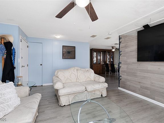 2nd image of 5386 N Sir Richard Dr