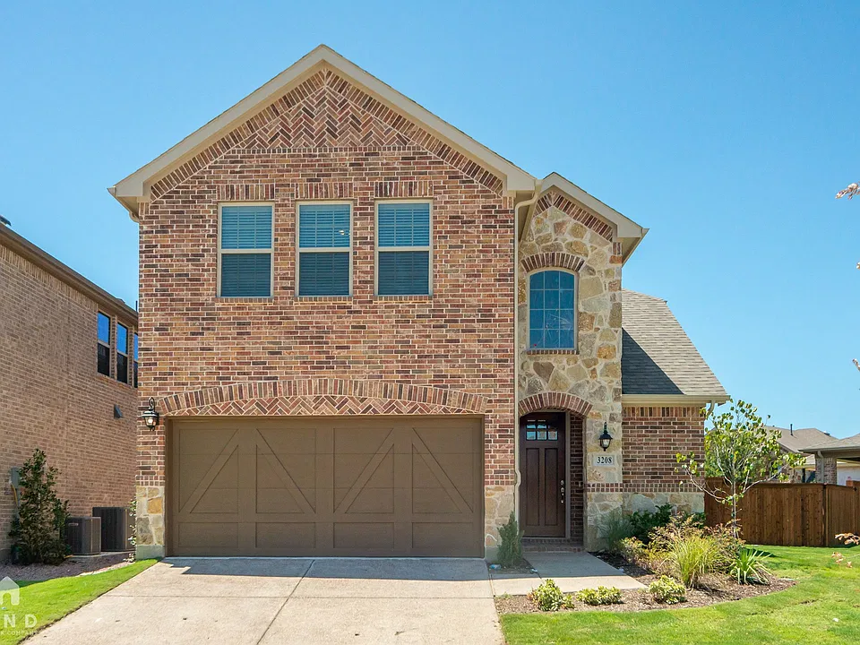 3208 Damsel Sauvage Ln