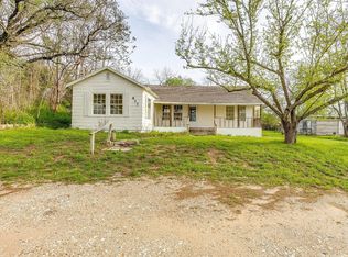 417 W Gentry St, Hamilton, TX 76531