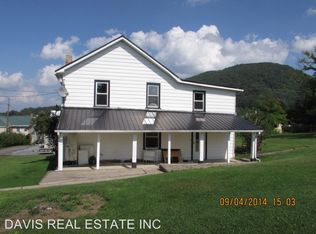 330 Jay St, Mill Hall, PA 17751