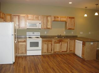217 S Main St APT 3, Crookston, MN 56716