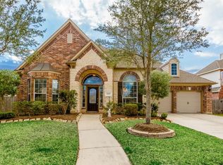 5518 Twin Rivers Ln, Sugar Land, TX 77479