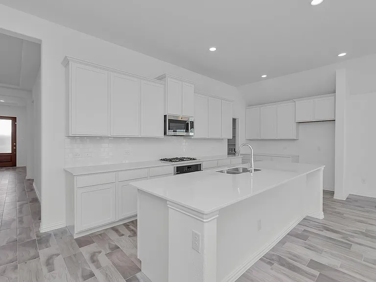 7204 Black Cherry Ln — Photo 6