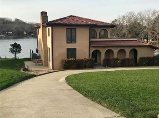13510 Lakewood Dr, Ste Genevieve, MO 63670