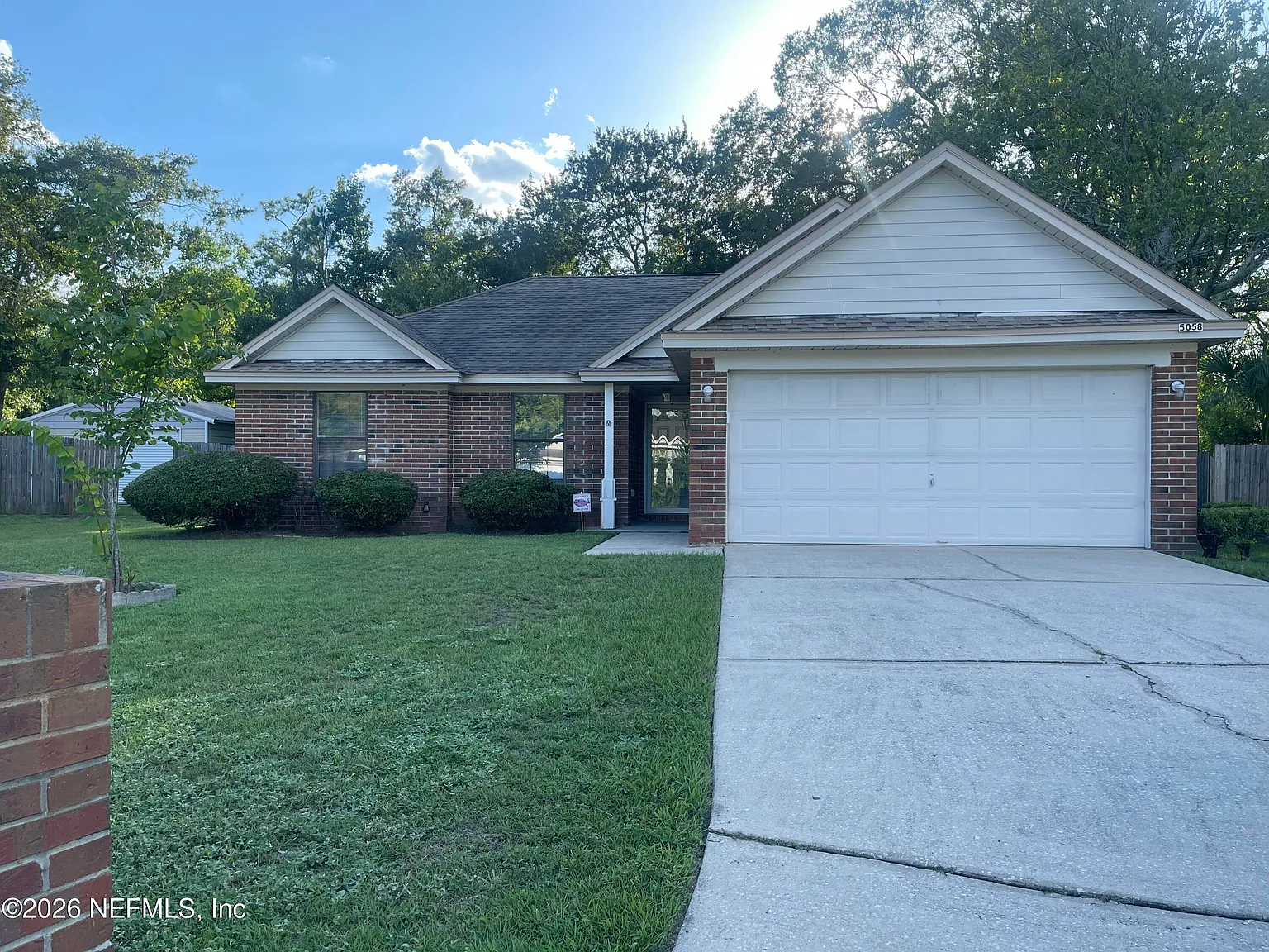 3 bed, 2.0 bath, 1402 sqft, $1,825 — Photo 1