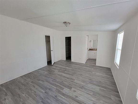 5th image of 10386 SE 52nd Ct #13