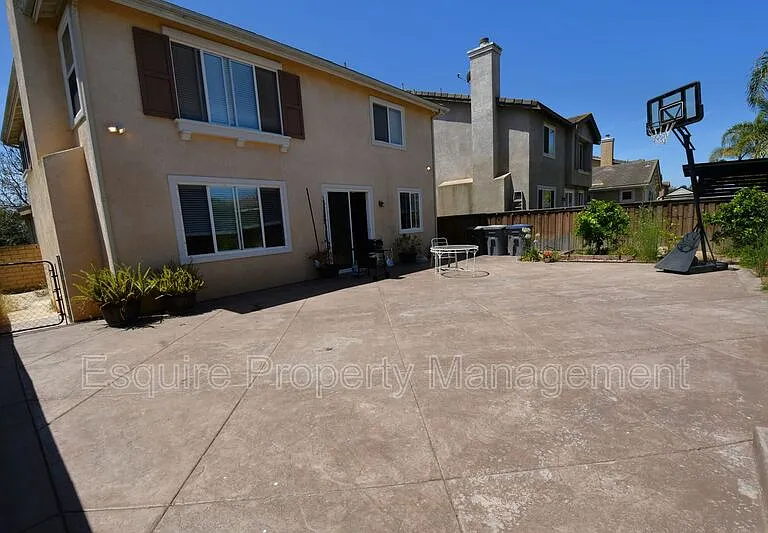 371 Huerta St — Photo 30