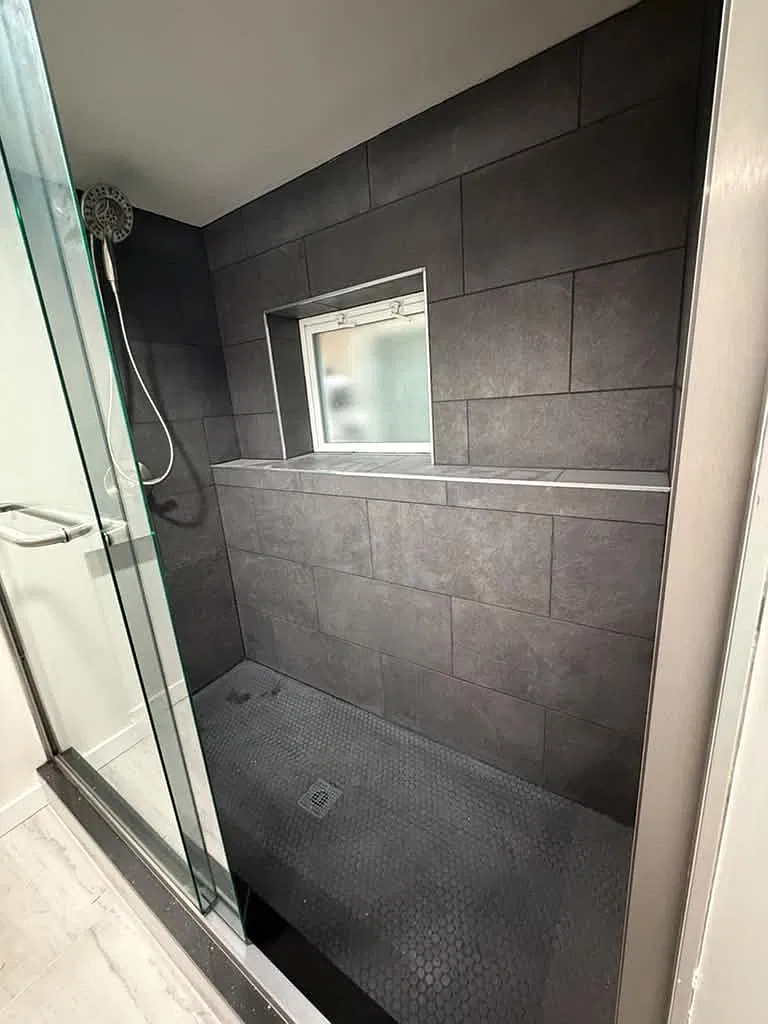 3 bed, 950 sqft, $2,650 — Photo 4