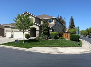 13317 Rivercrest Dr, Waterford, CA 95386