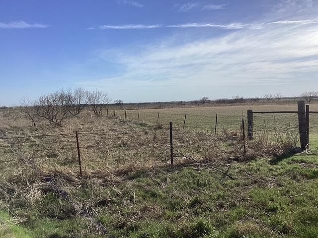 1st image of SE Holiday Rd