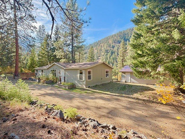 1st image of 37 Bighorn Rd