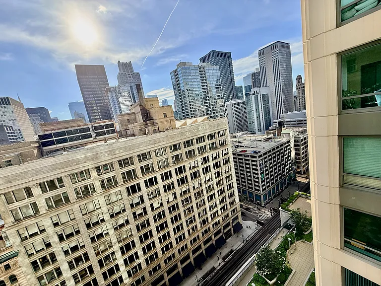 130 N Garland Ct #2110 — Photo 35