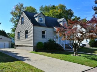 39-02 Jasper Rd, Fair Lawn, NJ 07410