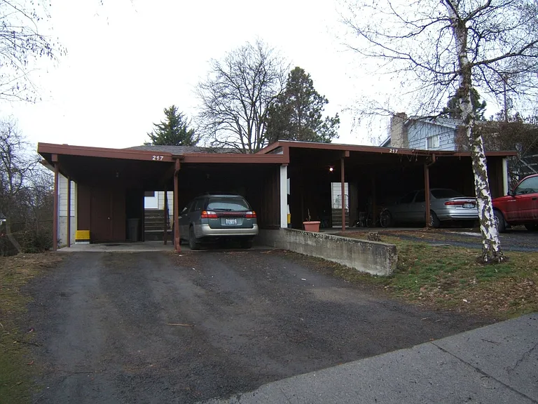 217 NW Timothy St — Photo 7
