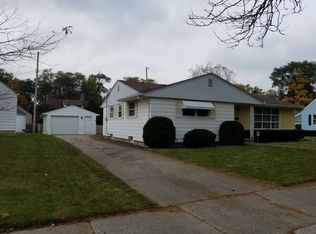 2516 Johnson Rd, Kenosha, WI 53143