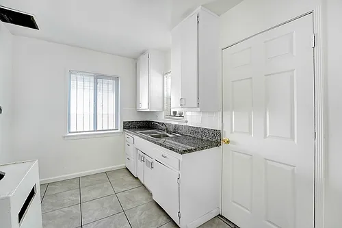 1026 W 91st St #1032-1/4 Photo 1