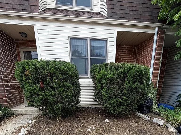 44 Rickmar Ln — Photo 1