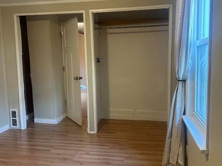 2214 California St NE — Photo 3
