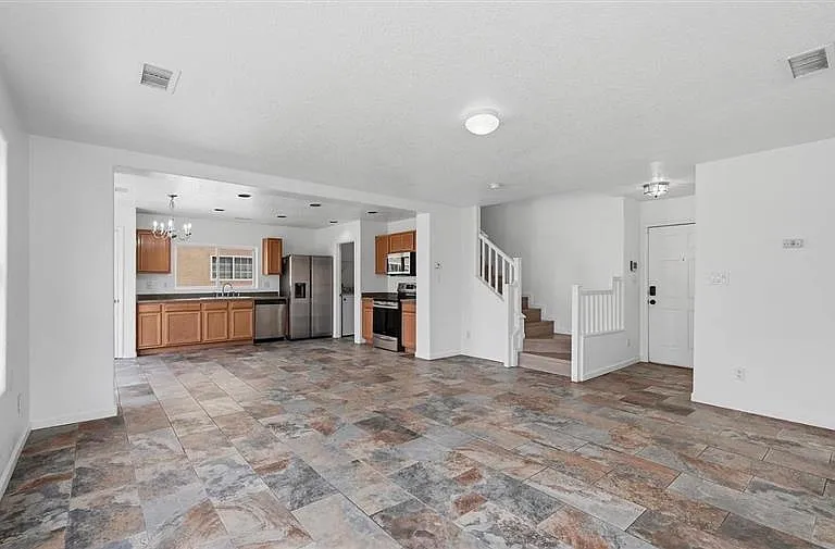 2911 Richardson Way SW — Photo 3