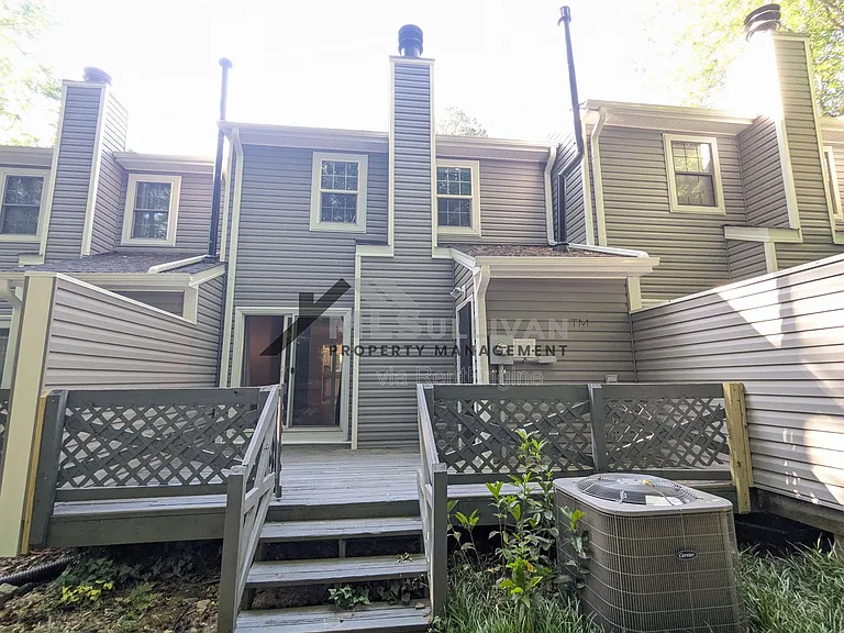 4 Willow Bridge Dr #1 — Photo 17
