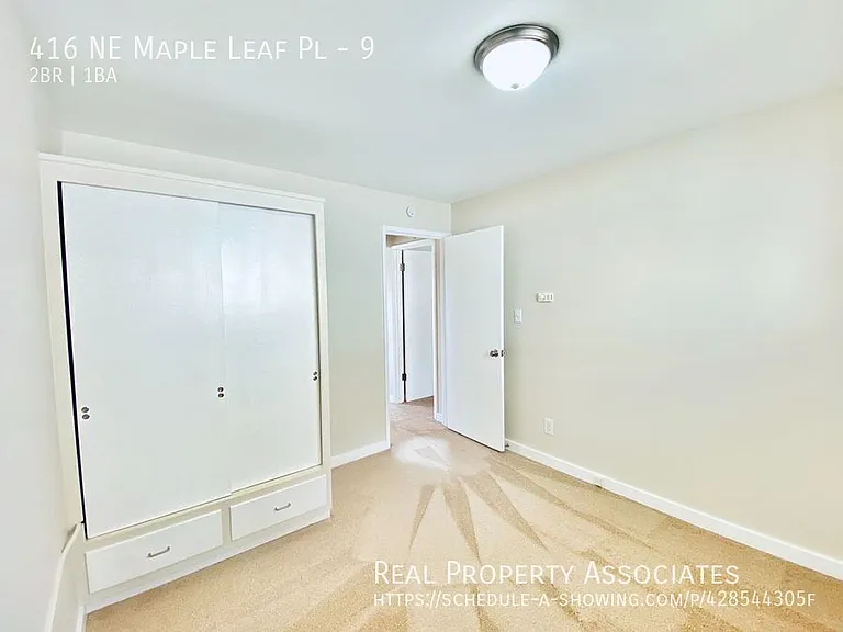 416 NE Maple Leaf Pl #9 — Photo 10