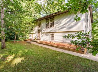 W826 Taylor Trl, Brodhead, WI 53520