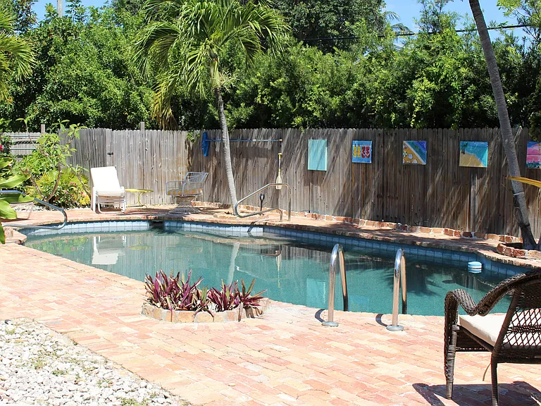 225 Gulfstream Blvd — Photo 16