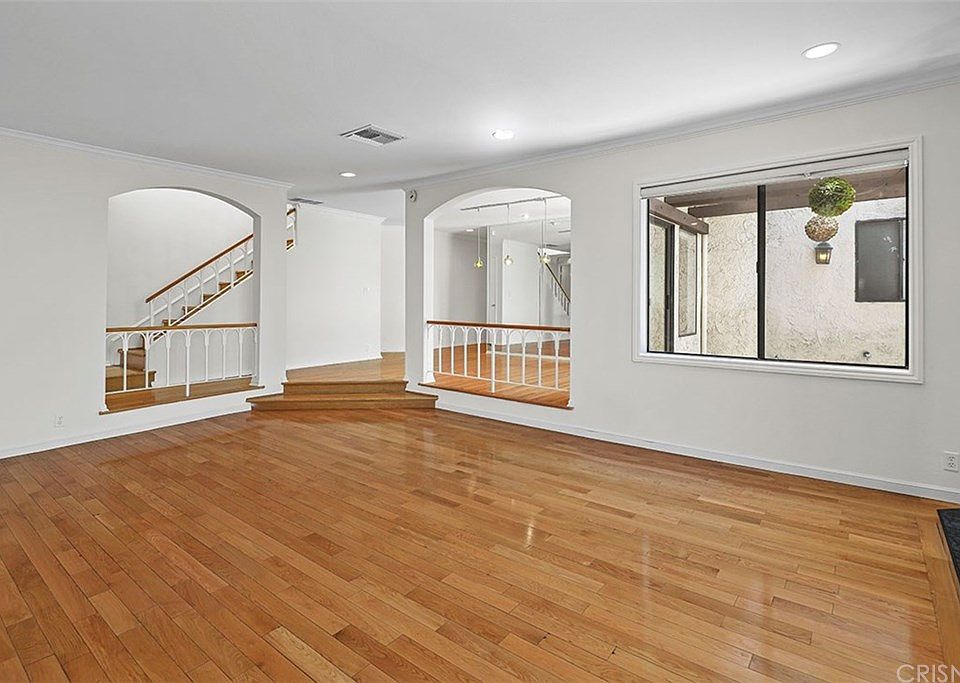 1st image of 5255 Zelzah Ave APT 107