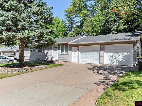 2nd image of 414 Linda Dr
