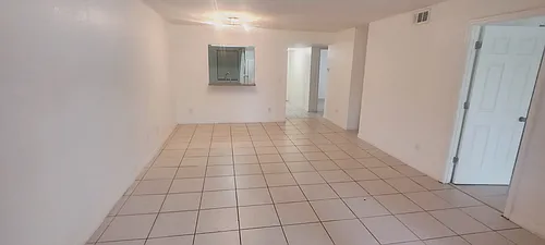 2517 S 17th St #207 Photo 1