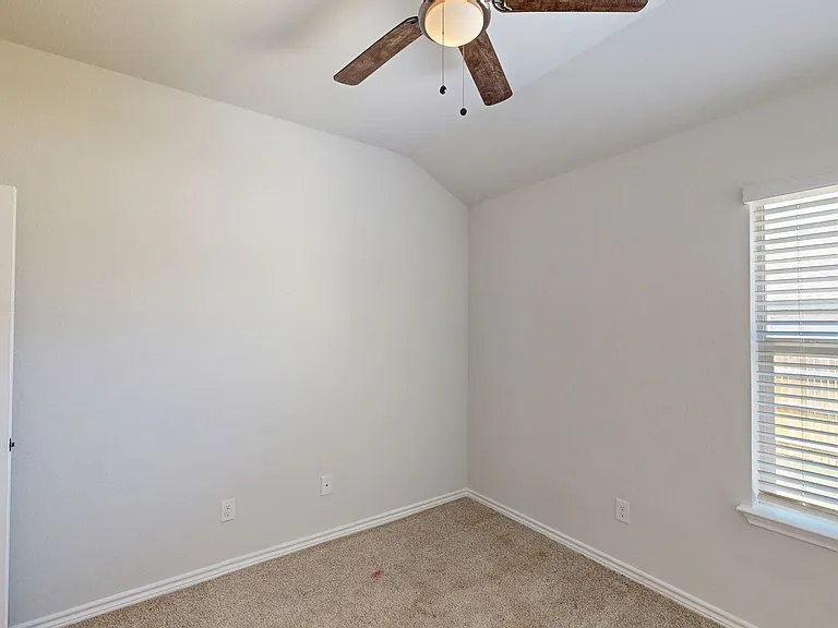 2417 Lavigne Ct — Photo 20