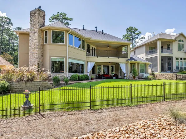 348 W Pines Dr, Montgomery, TX 77356