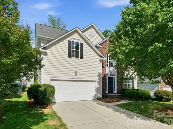 5107 Bentgrass Run Dr, Charlotte, NC 28269