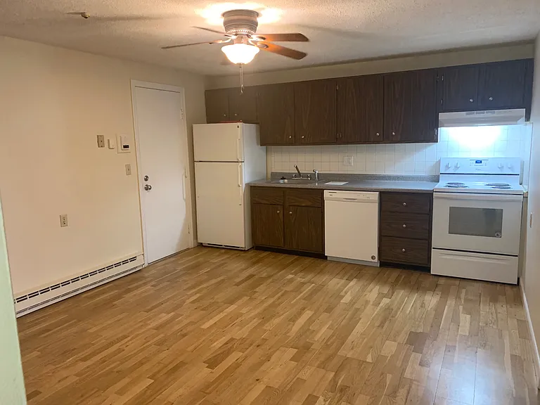 Eastern Trails Apartments and Storage — Photo 26