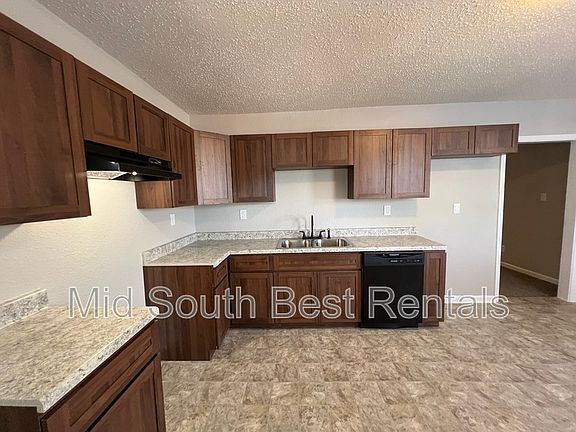 4th image of 176 E Fernwood Ave