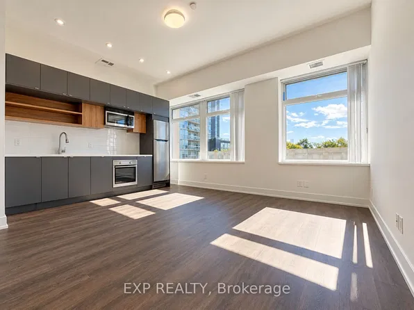 111 Saint Clair Ave W #315, Toronto, ON M4V 1N5