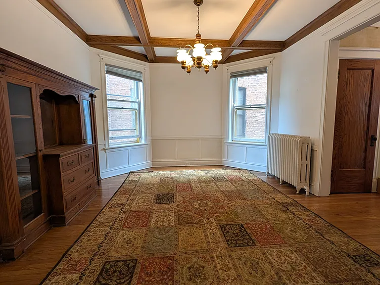 1304 W Elmdale Ave #1 — Photo 3
