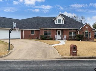 1900 Frostwood Dr, Tyler, TX 75703