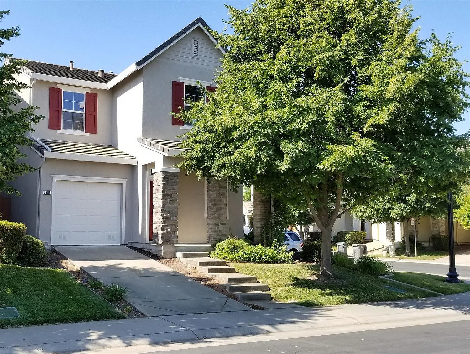 2395 Snowberry Cir photo 1