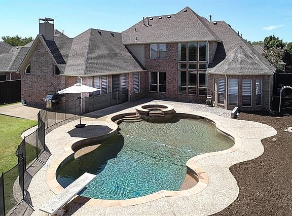 2nd image of 4009 Lost Creek Dr