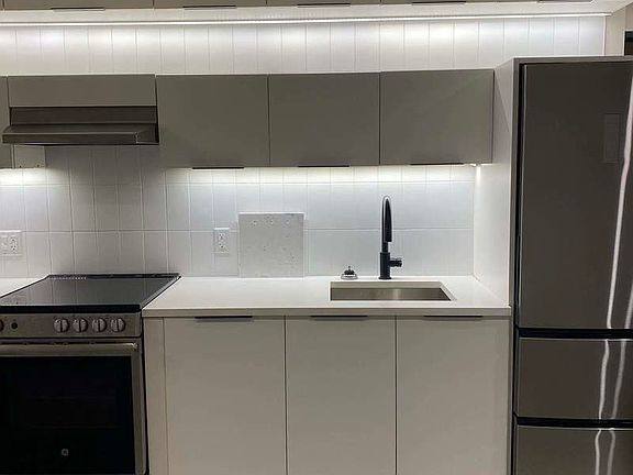 3rd image of 1078 Bergen St #2BB