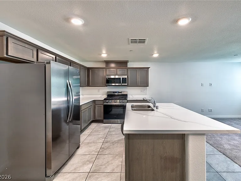 3610 Tripoli Cove Ave — Photo 4